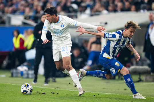 Malmö FFs Stefano Vecchia och IFK Göteborgs Sebastian