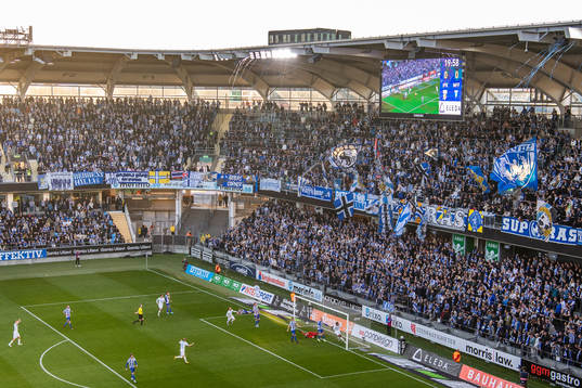 Malmö FFs Isaac Kiese Thelin jublar med lagkamrater