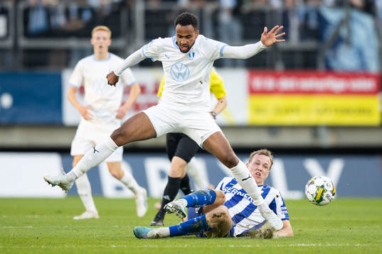 Malmö FFs Isaac Kiese Thelin och IFK Göteborgs Adam