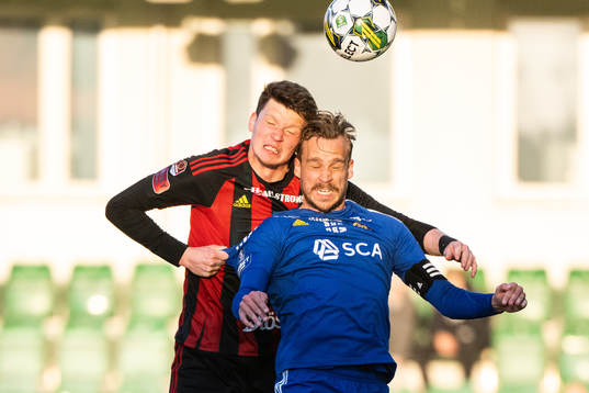 Bläddra bland fler bilder av Fotboll, Superettan, GIF Sundsvall - Östersund