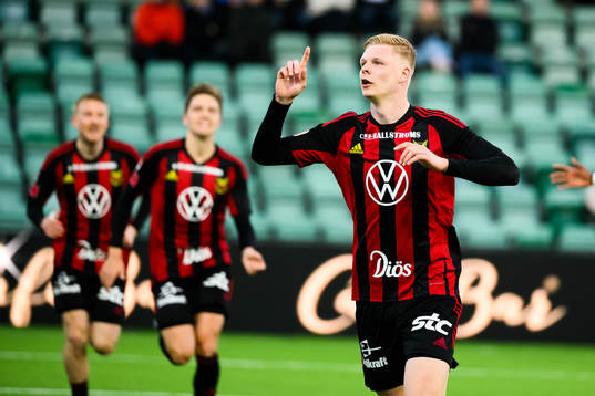 Östersunds Malcolm Stolt jublar