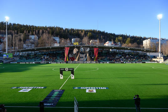 Sundsvallspubliken med tifo