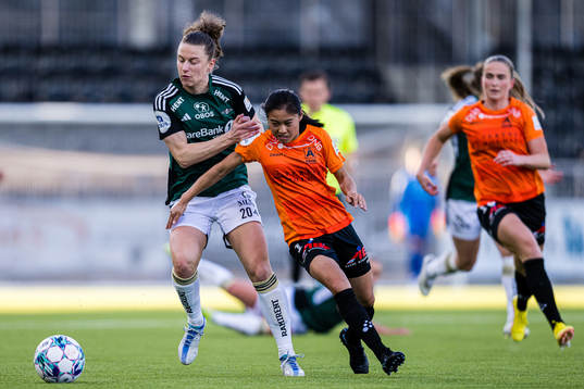 Synne Skinnes Hansen of Rosenborg and Anna Lan Meland