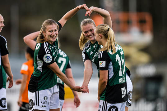 Cesilie Andreassen of Rosenborg celebrates with Mathilde