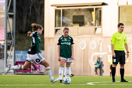 Cesilie Andreassen of Rosenborg scores the 0-1 goal