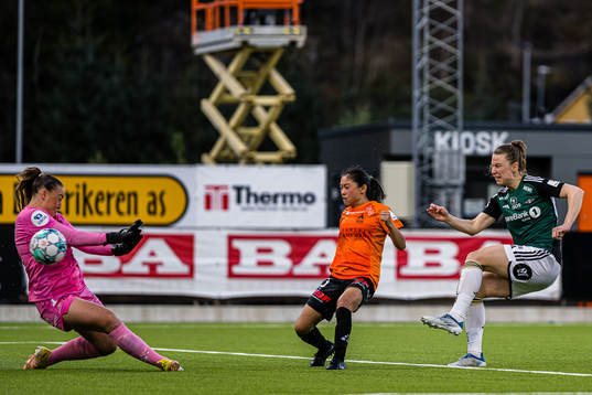 Synne Skinnes Hansen of Rosenborg scores the 0-2 goal