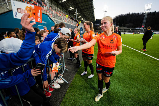 Katarina Dybvik Sunde and Kaja Karlsen of Åsane