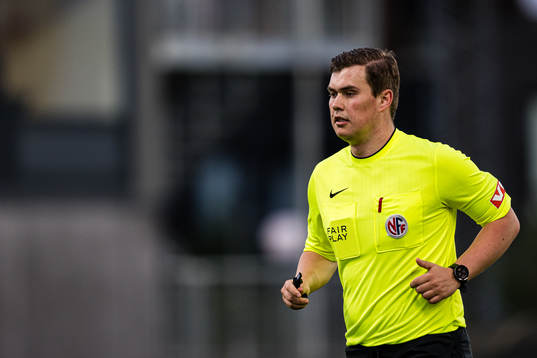 Sondre Brudvik, referee
