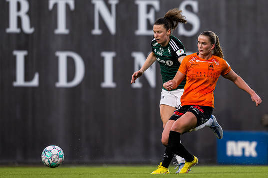 Synne Skinnes Hansen of Rosenborg and Ida Skaar Kroken of