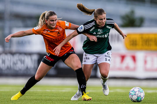 Ida Skaar Kroken of Åsane and Cesilie Andreassen of