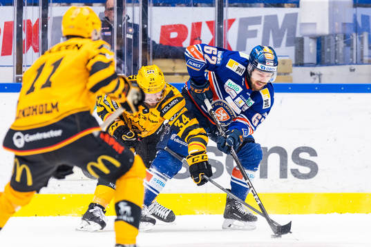 Skellefteås Tom Kühnhackl och Växjös Manuel Ågren