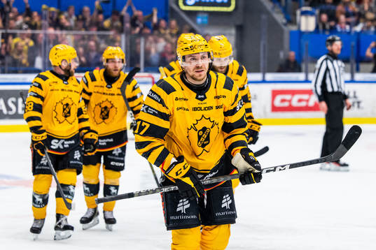 Skellefteås Pär Lindholm jublar
