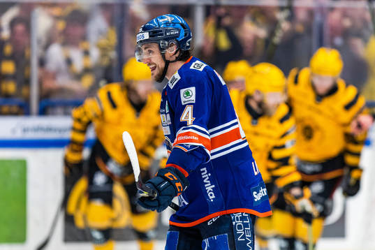 Växjös Keegan Lowe deppar