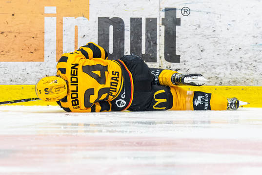 Skellefteås Jonathan Pudas har ont