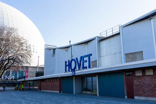 Vy utanför Hovets Isstadion