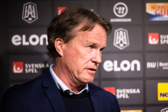 Djurgårdens tränare Johan Garpenlöv på presskonferensen