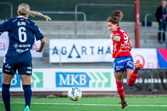 Vittsjös Elisabet Klinga mot FC Rosengårds Ria Noora