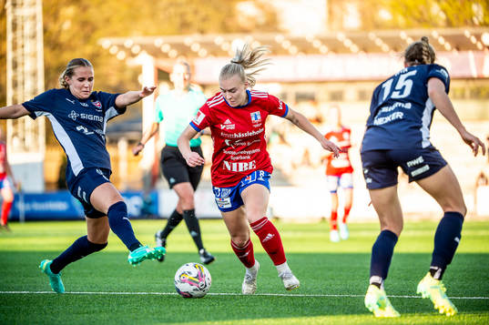 Vittsjös Jutta Rantala mot FC Rosengårds Ria Noora