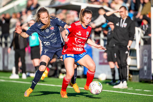 FC Rosengårds Fiona Brown mot Vittsjös Sarah Stratigakis