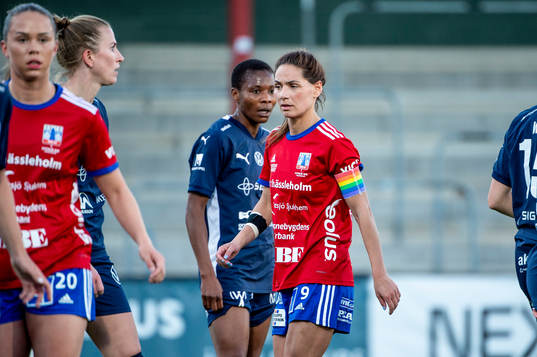 Vittsjös Elisabet Klinga deppar med lagkamraterna