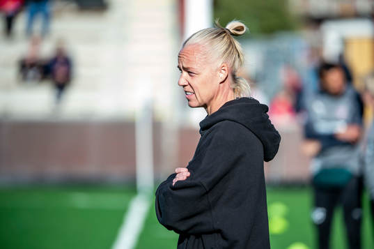 FC Rosengårds skadade Caroline Seger innan fotbollsmatchen