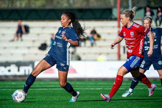 FC Rosengårds Isabella Obaze mot Vittsjös Nellie Persson