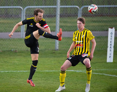 IFK Hässleholms Hugo Arvidsson  i matchen i division 2