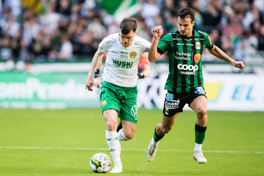 Hammarbys Pavle Vagic ich Varbergs Assad Al Hamlawi