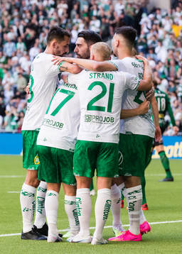Hammarbys spelare jublar