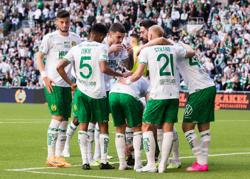 Hammarbys spelare jublar