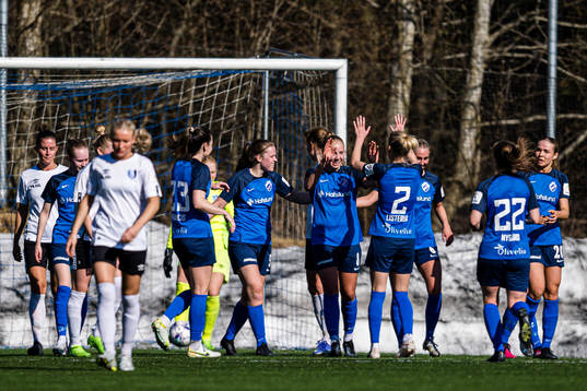 Amalie Isabell Taraldsen of Grei celebrates