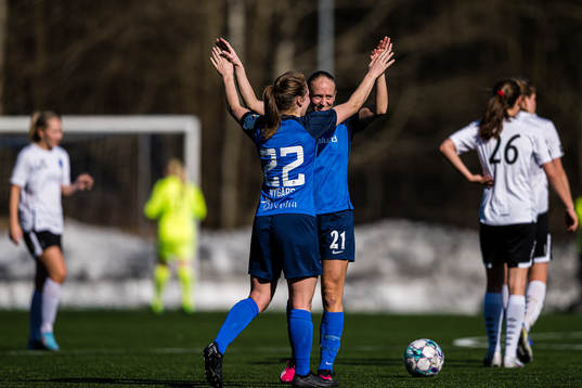 Kamilla Børve Nygård and Celina Opland Smith of Grei