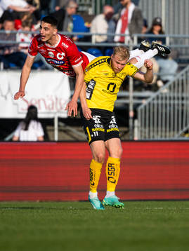 Degerfors Seid Korac och Elfsborgs Sveinn Guðjohnsen