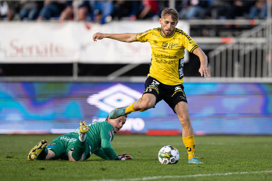 Degerfors målvakt Sondre Lovseth Rossbach och Elfsborgs