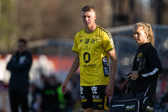 Elfsborgs Alexander Bernhardsson och fysioterapeut Tania