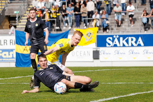 Ahlafors Nils Strandahl och Falkenbergs Linus Borgström
