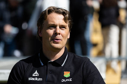 GAIS tränare Fredrik Holmberg innan fotbollsmatchen i