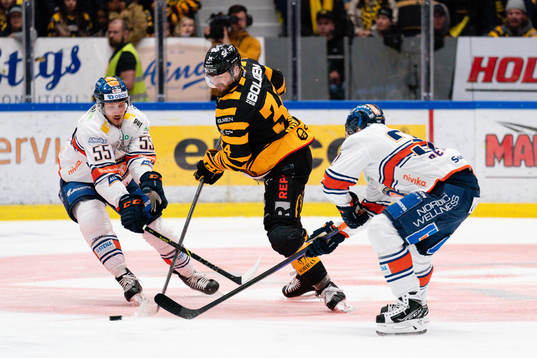 Växjös Miika Koivisto och Skellefteås Tom Kühnhackl