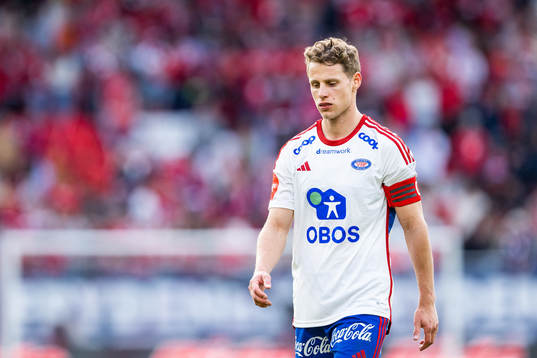 Vegar Eggen Hedenstad of Vålerenga looks dejected