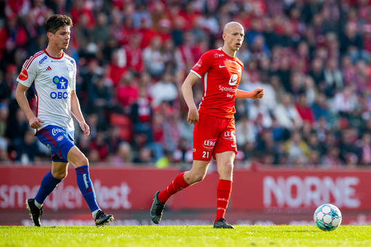 Torgeir Børven of Vålerenga and Ruben Kristiansen of Brann