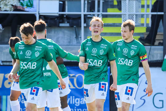 Brages Henry Sletsjøe jublar