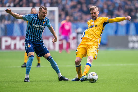 Djurgårdens Piotr Johansson och IFK Göteborgs Sebastian