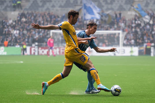 IFK Göteborgs Emil Salomonsson och Djurgårdens Elias