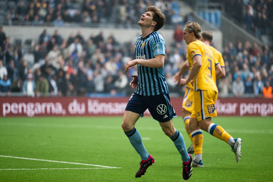 Djurgårdens Oliver Berg deppar
