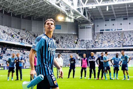 Djurgårdens Elias Andersson jublar