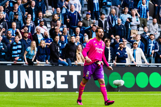 Djurgårdens målvakt Tommi Vaiho jublar