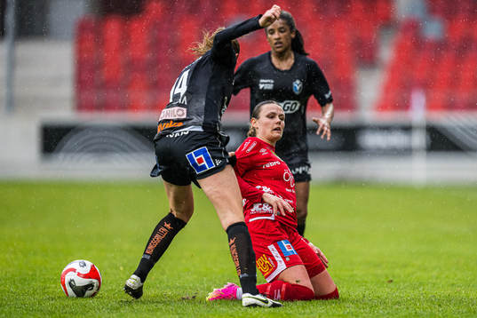 Örebros Maja Bodin och Växjö DFFs Maria Møller Thomsen