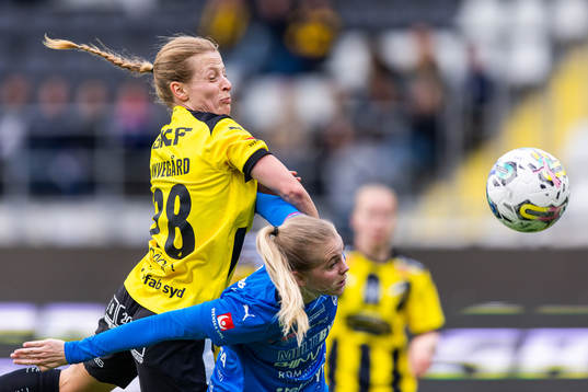 Häckens Anna Anvegård och Kalmars Amanda Persson