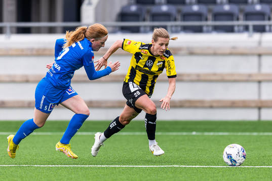 Kalmars Vera Andersson och Häckens Anna Anvegård