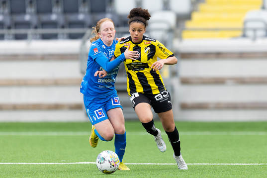 Kalmars Vera Andersson och Häckens Felicia Schröder